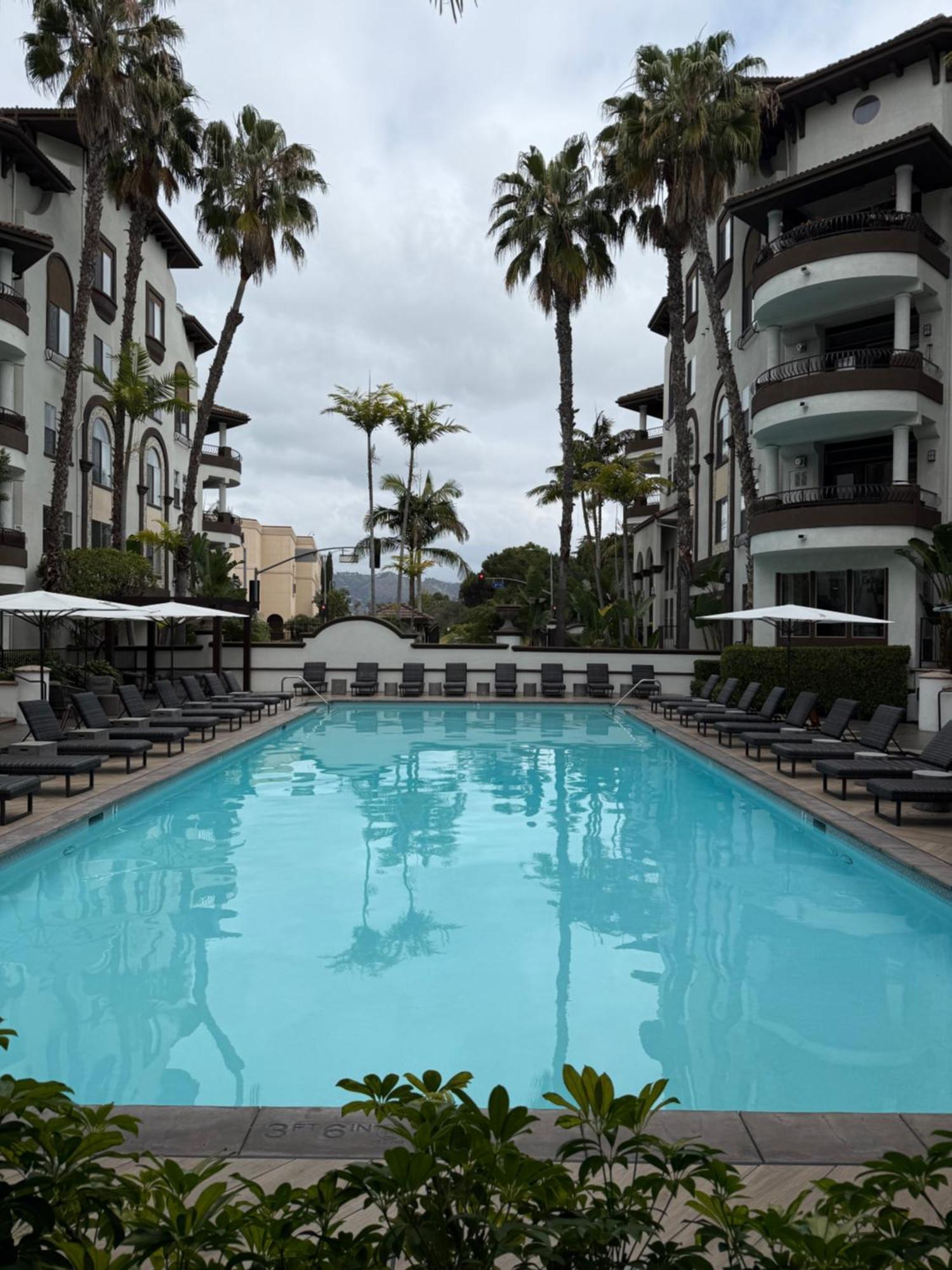 Penthouse At The Grove 414 Los Angeles
